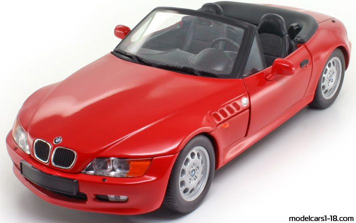 1996 - BMW Z3 (E36/7) UT 1/18 (Red) Vorne linke Seite