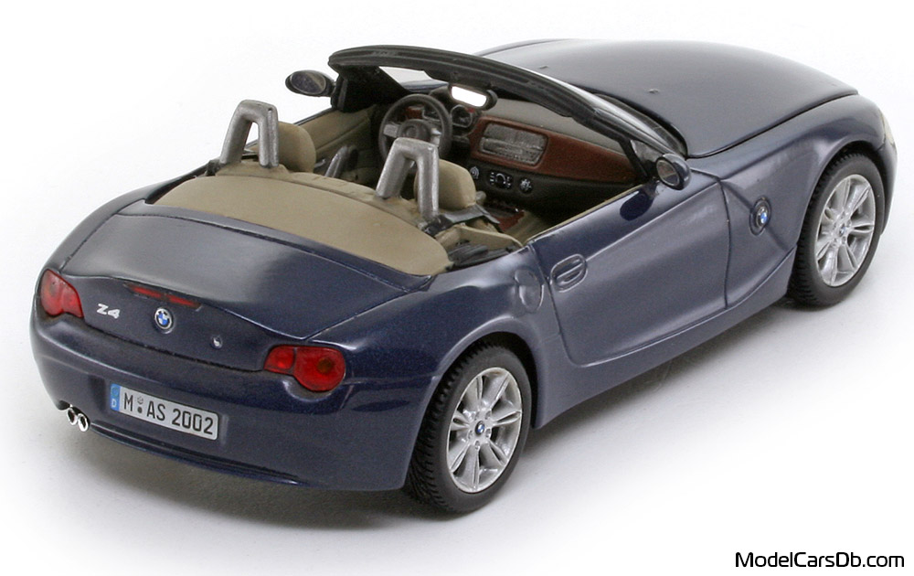 2002 - BMW Z4 (E85) Minichamps 1/43 (Blau) Hinten rechte seite