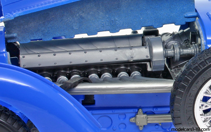 1934 - Bugatti Type 59 Bburago 1/18 (Blue) Motor
