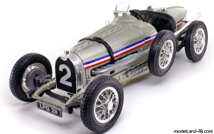 1934 - Bugatti Type 59 Bburago 1/18 (Blue) Vorne linke Seite