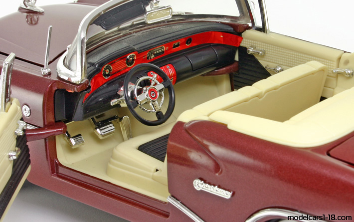 1955 - Buick Century Mira 1/18 (Rot) Innenraum Armaturenbrett