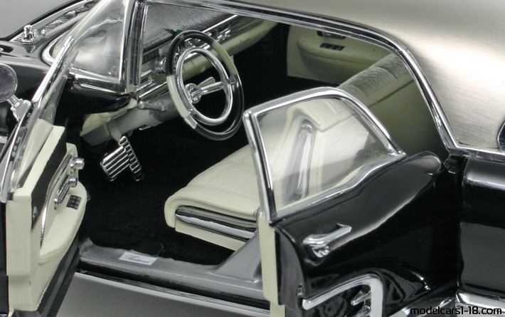1958 - Cadillac Eldorado Brougham (62) Sun Star 1/18 (Rot / Grau) Innenraum Armaturenbrett