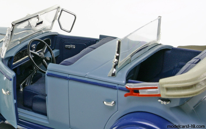 1932 - Cadillac V-16 Dual Crown Phaeton Anson 1/18 (Blau / Blau) Innenraum Armaturenbrett