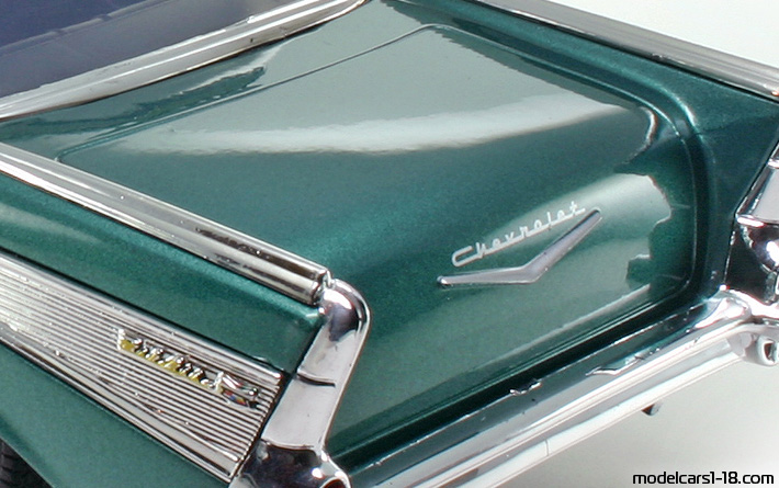 1957 - Chevrolet Bel Air Motor Max 1/18 (Grün) Kofferraum / Klappbare Scheinwerfer