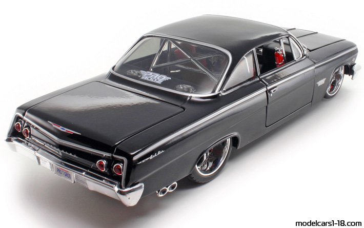1962 - Chevrolet Bel Air Maisto 1/18 (Schwarz) Hinten rechte seite