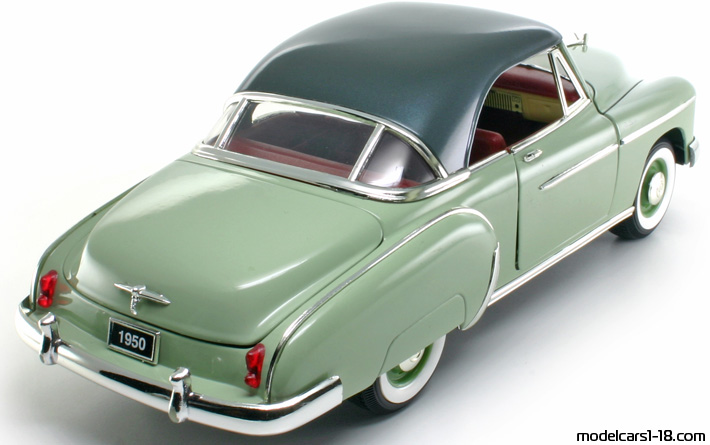 1950 - Chevrolet Bel Air Mira 1/18 (White / Grün) Hinten rechte seite