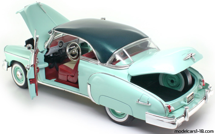 1950 - Chevrolet Bel Air Motor Max 1/18 (Weiß / Grün) Zu öffnende Teile