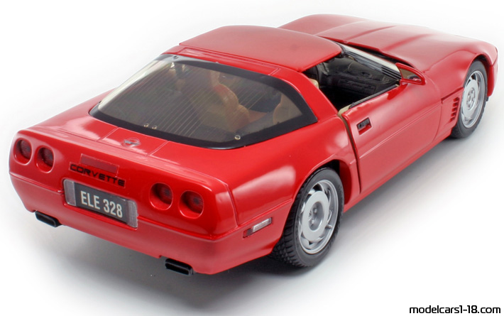 1996 - Chevrolet Corvette C4 Maisto 1/18 (Rot) Hinten rechte seite