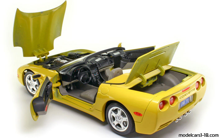 1997 - Chevrolet Corvette C5 Bburago 1/18 (Gelb) Zu öffnende Teile