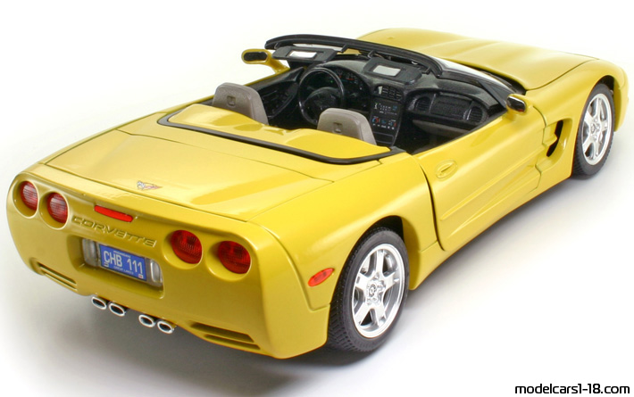1997 - Chevrolet Corvette C5 Bburago 1/18 (Gelb) Hinten rechte seite