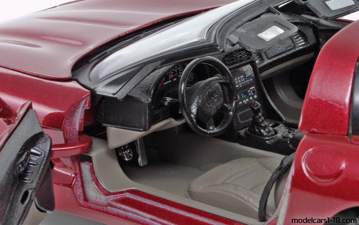 1997 - Chevrolet Corvette C5 Bburago 1/18 (Rot) Innenraum Armaturenbrett