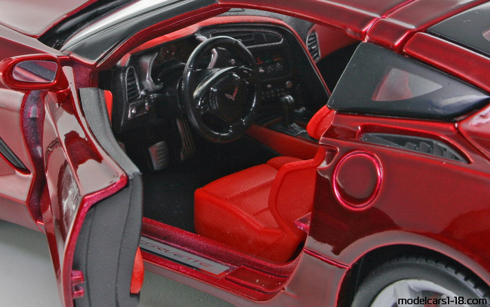 2014 - Chevrolet Corvette C7 Stingray Maisto 1/18 (Rot) Innenraum Armaturenbrett