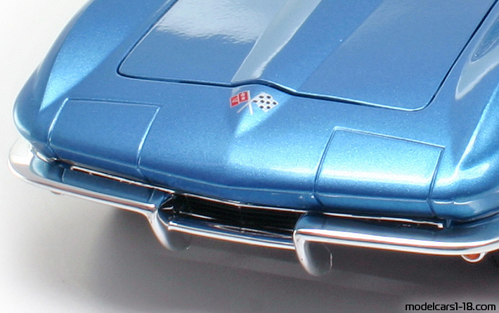 1965 - Chevrolet Corvette Sting Ray C2 Maisto 1/18 (Blau) Kofferraum / Klappbare Scheinwerfer