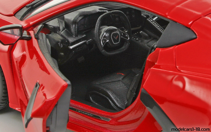2020 - Chevrolet Corvette Stingray C8 Maisto 1/18 (Rot) Innenraum Armaturenbrett