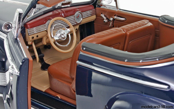 1941 - Chevrolet Deluxe Welly 1/18 (Blau) Innenraum Armaturenbrett