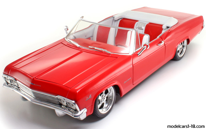 1965 - Chevrolet Impala Hot Wheels 1/18 (Rot) Vorne linke Seite