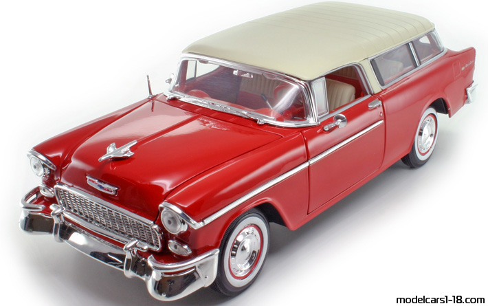 1955 - Chevrolet Nomad Maisto 1/18 (Rot / Weiß) Vorne linke Seite