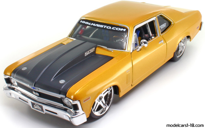 1970 - Chevrolet Nova SS Maisto 1/18 (Gelb / Schwarz) Vorne linke Seite