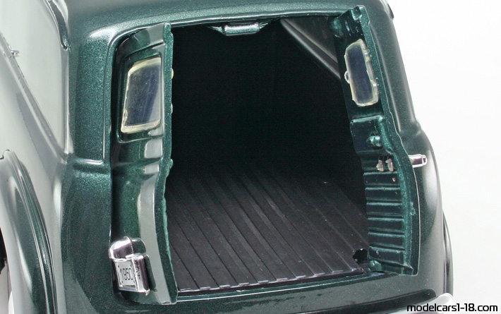 1950 - Chevrolet Panel Truck Mira 1/18 (Grün) Kofferraum / Klappbare Scheinwerfer