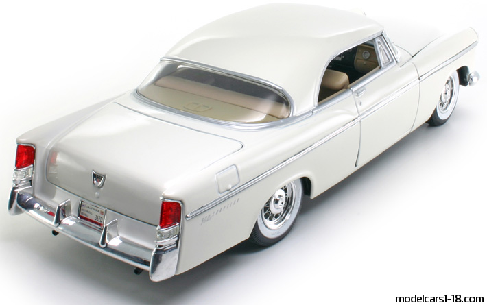 1956 - Chrysler 300 B Maisto 1/18 (Weiß) Hinten rechte seite