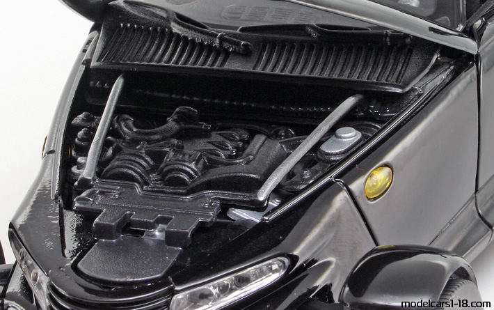 2001 - Chrysler Howler Concept Motor Max 1/18 (Schwarz) Motor