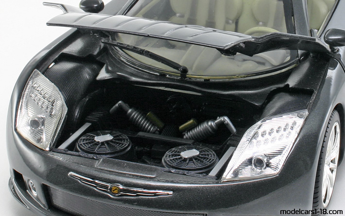 2004 - Chrysler ME Four-Twelve Concept Motor Max 1/18 (Grau) Kofferraum / Klappbare Scheinwerfer
