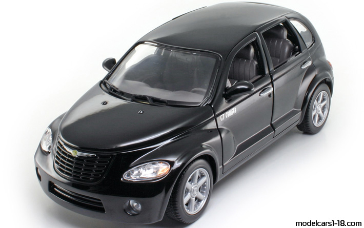 2000 - Chrysler PT Cruiser Motor Max 1/18 (Schwarz) Vorne linke Seite