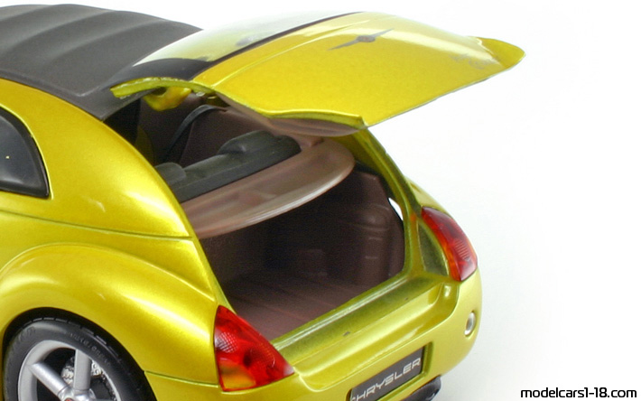 1999 - Chrysler Pronto Cruizer Concept Maisto 1/18 (Gelb) Kofferraum / Klappbare Scheinwerfer