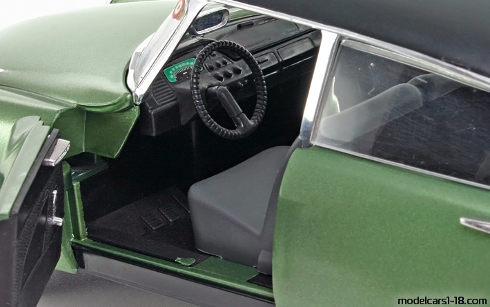 1963 - Citroen DS 19 Solido 1/18 (Grün / Schwarz) Innenraum Armaturenbrett