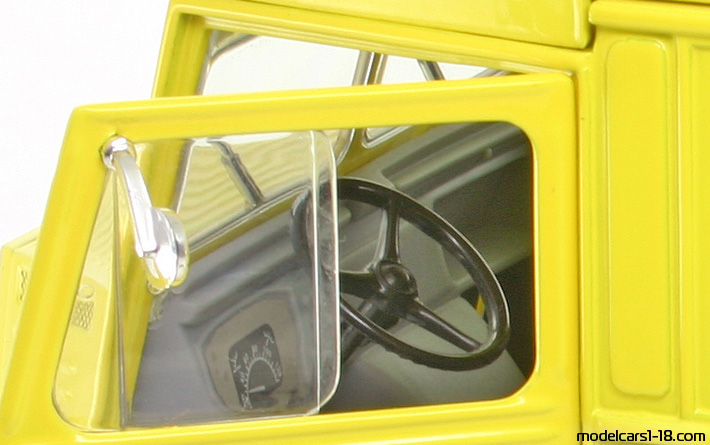 1962 - Citroen HY Solido 1/21 (Gelb) Innenraum Armaturenbrett