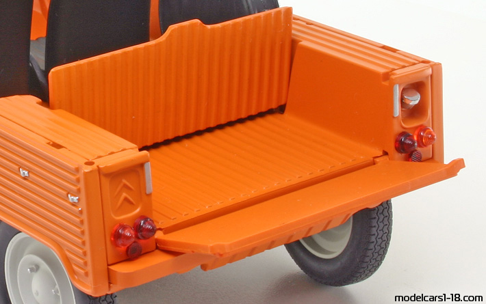 1968 - Citroen Mehari Norev 1/18 (Orange) Kofferraum / Klappbare Scheinwerfer