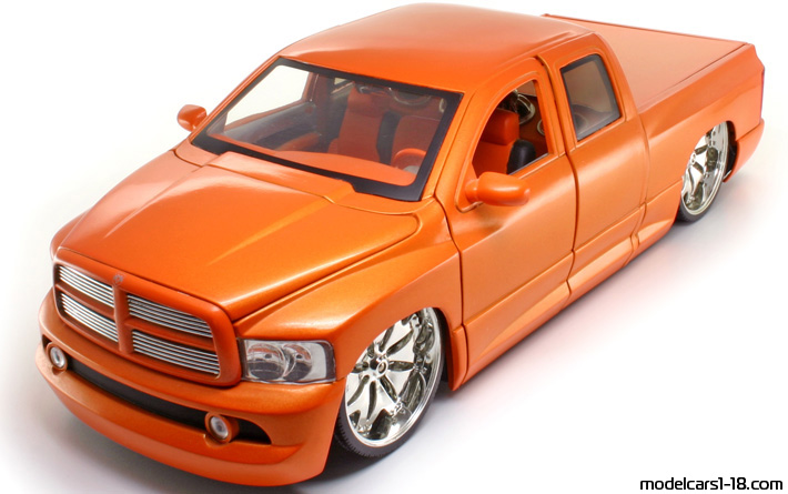 2003 - Dodge Ram 1500 Jada Toys 1/18 (Orange) Vorne linke Seite
