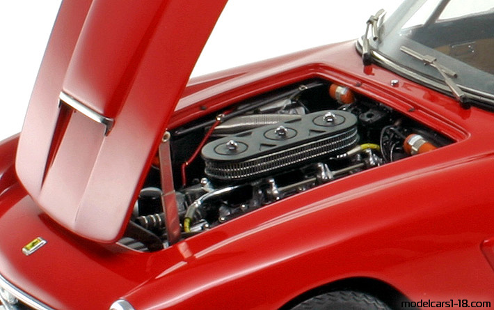 1961 - Ferrari 250 GT Berlinetta SWB CMC 1/18 (Rot) Motor