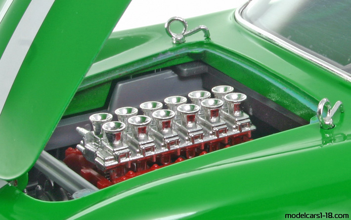 1962 - Ferrari 250 GTO Bburago 1/18 (Grün / Weiß) Motor