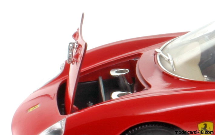 1964 - Ferrari 250 LM (Le Mans) Bburago 1/18 (Rot) Kofferraum / Klappbare Scheinwerfer