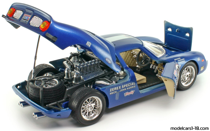 1965 - Ferrari 250 LM Bburago 1/18 (Blau / Weiß) Zu öffnende Teile