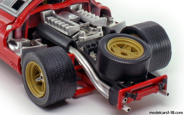 1967 - Ferrari 330 P4 Jouef Evolution 1/18 (Rot) Motor