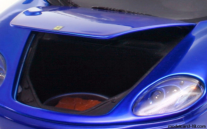 2003 - Ferrari 360 Challenge Hot Wheels 1/18 (Blau) Kofferraum / Klappbare Scheinwerfer