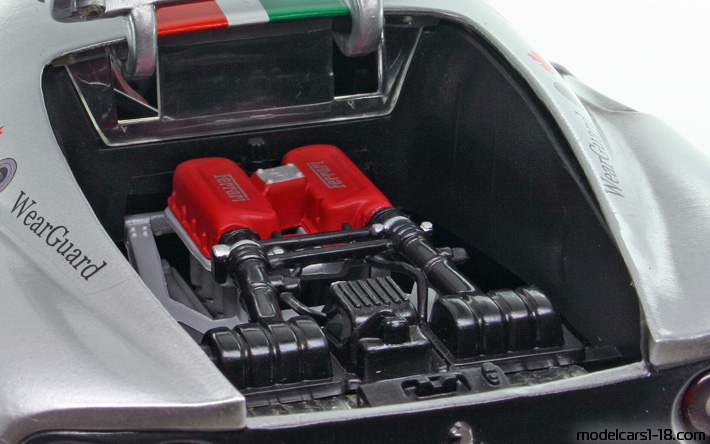 2003 - Ferrari 360 Challenge Hot Wheels 1/18 (Silber) Motor