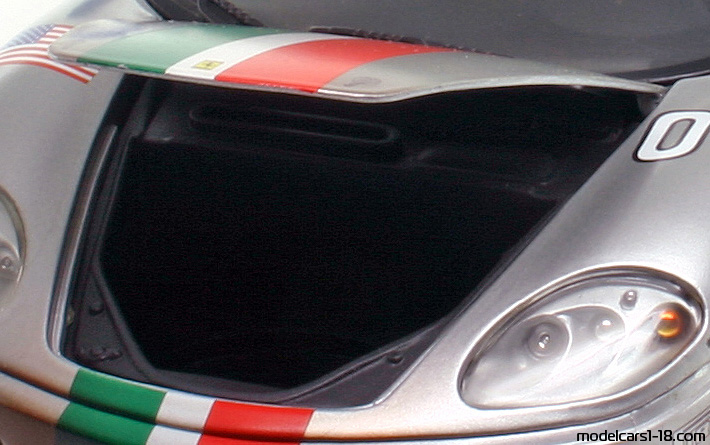 2003 - Ferrari 360 Challenge Hot Wheels 1/18 (Silber) Kofferraum / Klappbare Scheinwerfer