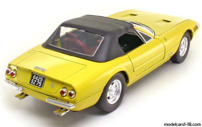 1970 - Ferrari 365 GTS/4 Daytona Solido 1/18 (Gelb) Hinten rechte seite