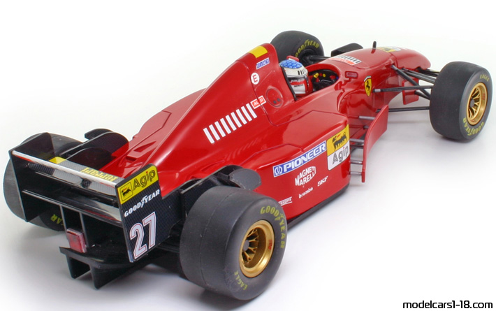 1995 - Ferrari 412 T2 Onyx 1/18 (Rot / Schwarz) Hinten rechte seite