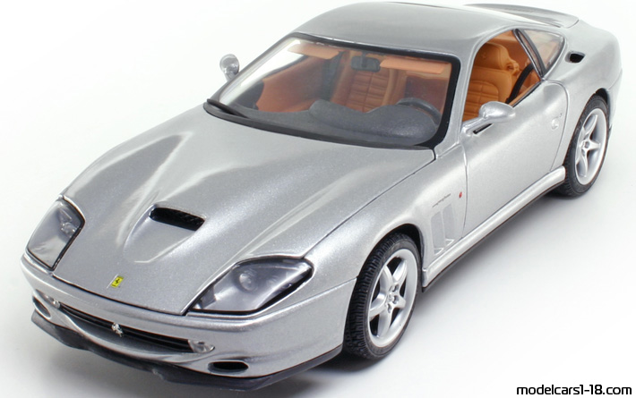 1996 - Ferrari 550 Maranello Maisto 1/18 (Silber) Vorne linke Seite