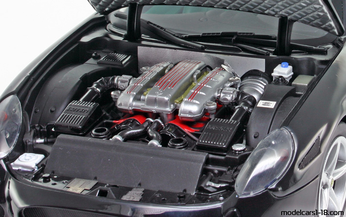 2006 - Ferrari 575 GTZ Zagato Elite 1/18 (Schwarz) Motor