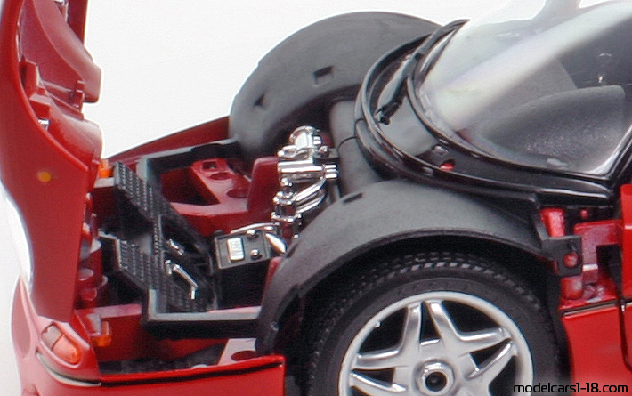 1995 - Ferrari F50 Bburago 1/18 (Rot) Kofferraum / Klappbare Scheinwerfer