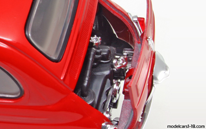 1957 - Fiat 500 Solido 1/16 (Rot) Motor