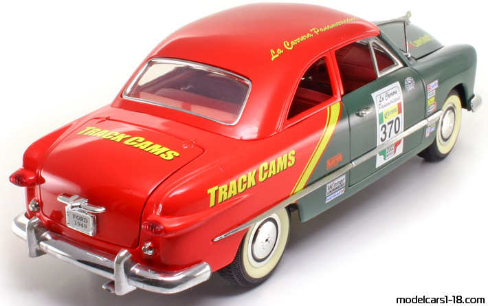 1949 - Ford Coupe Mira 1/18 (Grün / Rot) Hinten rechte seite