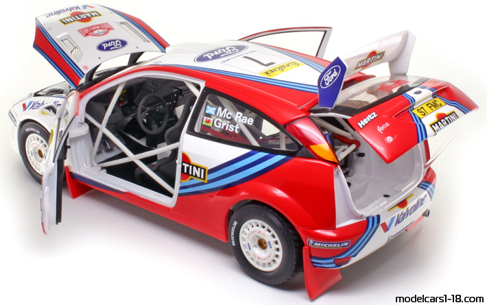 1999 - Ford Focus WRC AutoArt 1/18 (Weiß / Rot) Zu öffnende Teile