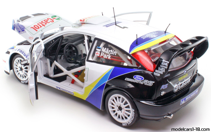 2003 - Ford Focus WRC Solido 1/18 (Weiß / Blau) Zu öffnende Teile