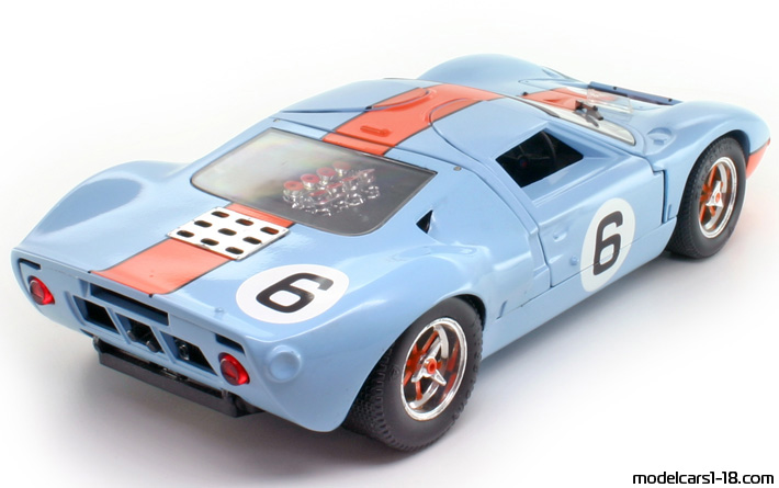 1966 - Ford GT40 Universal Hobbies 1/18 (Blau / Orange) Hinten rechte seite